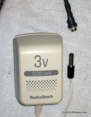 A Radio Shack 3 VDC 500 ma supply works well. The connector should be CENTER positive.