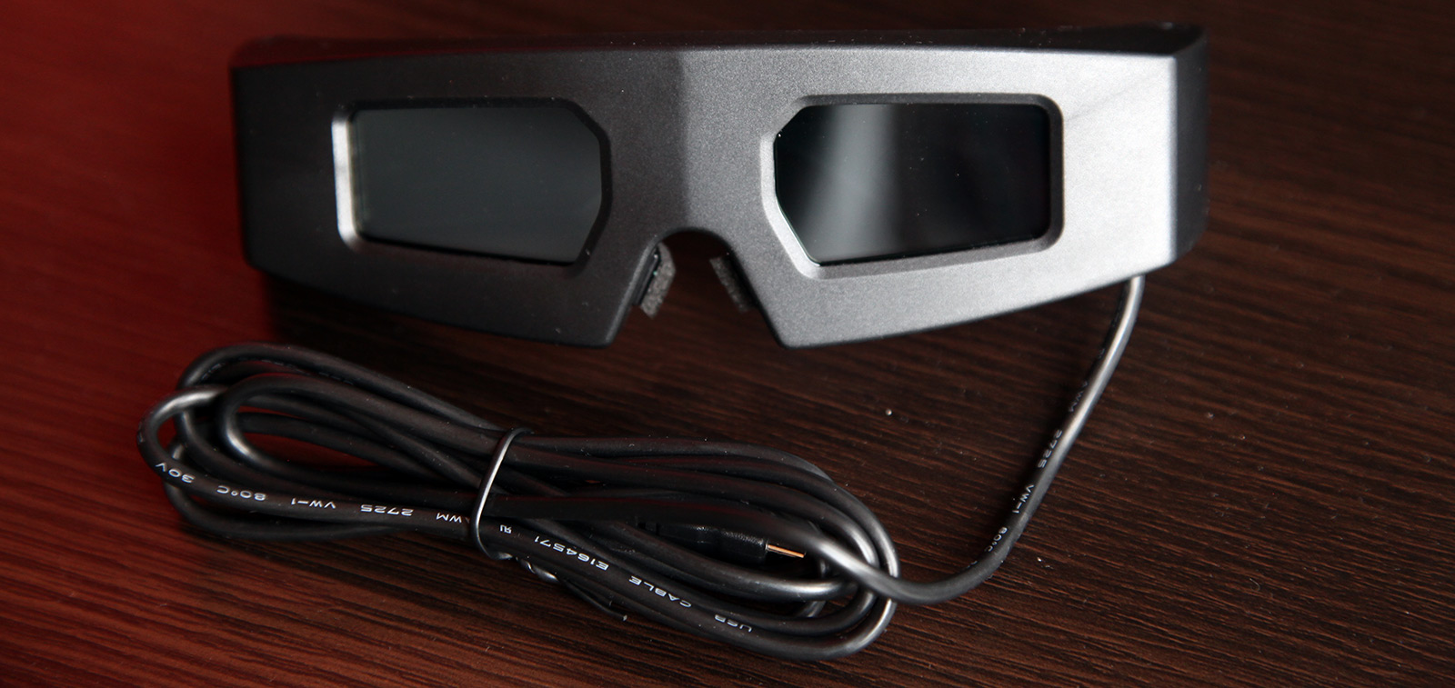 Build Your Own 3D Shutter Glasses Controller for Field Interlaced Stereoscopic